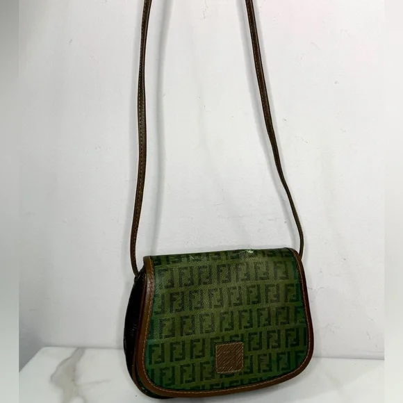 FENDI & LOEWE Bundle @alzysbin Trade - Picture 6 of 16